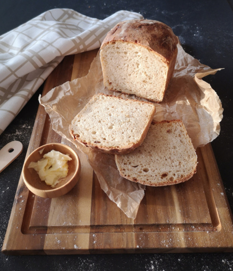 Chleb z cebulą duży 750g Chleb z cebulą duży 750g
