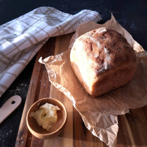 Chleb z cebulą duży 750g Chleb z cebulą duży 750g