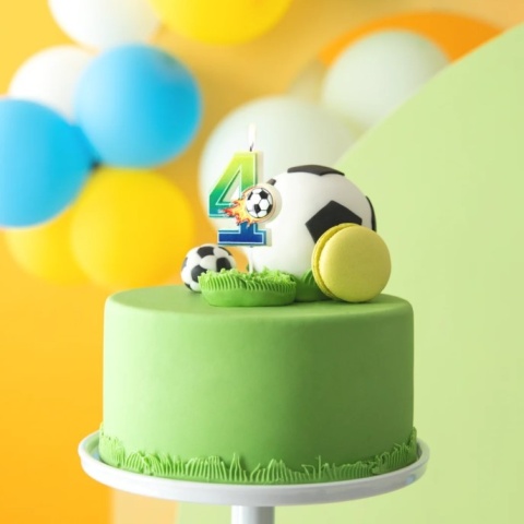 PartyPal Świeczka na tort piłka nożna Football cyfra 4