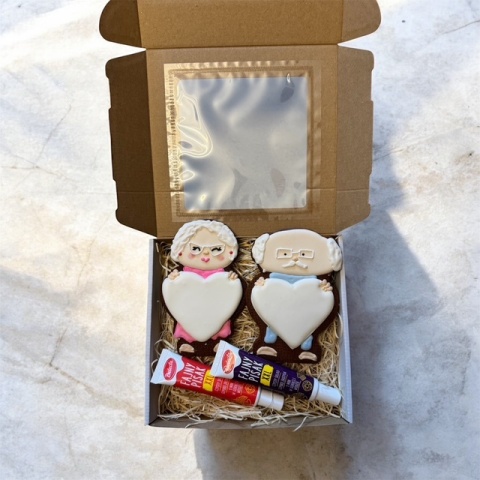 Piernik Dzień Babci i Dziadka. Do wypisania przez wnuczków Prezent