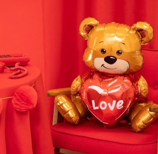 PartyPal Balon foliowy Miś siedzący z sercem love 41x50x31cm